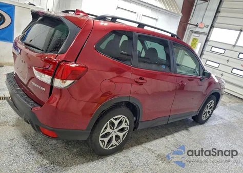2023 Subaru Forester Premium z USA, uszkodzony, nr VIN JF2SKADC8PH456788
